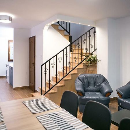 Starlight Apartment Mezőkövesd Exteriér fotografie
