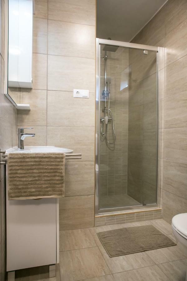 Starlight Apartment Mezőkövesd Exteriér fotografie